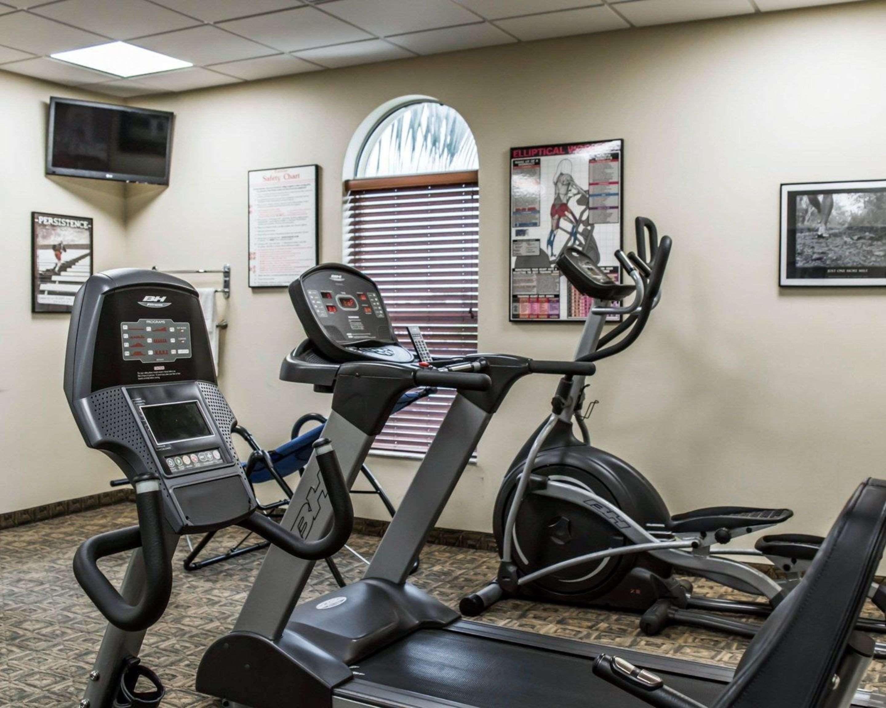 Quality Inn Airport - Cruise Port Tampa Ngoại thất bức ảnh