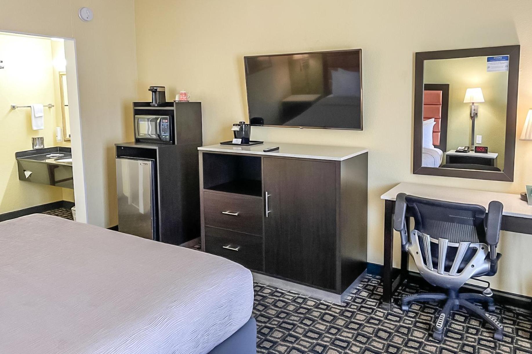 Quality Inn Airport - Cruise Port Tampa Ngoại thất bức ảnh