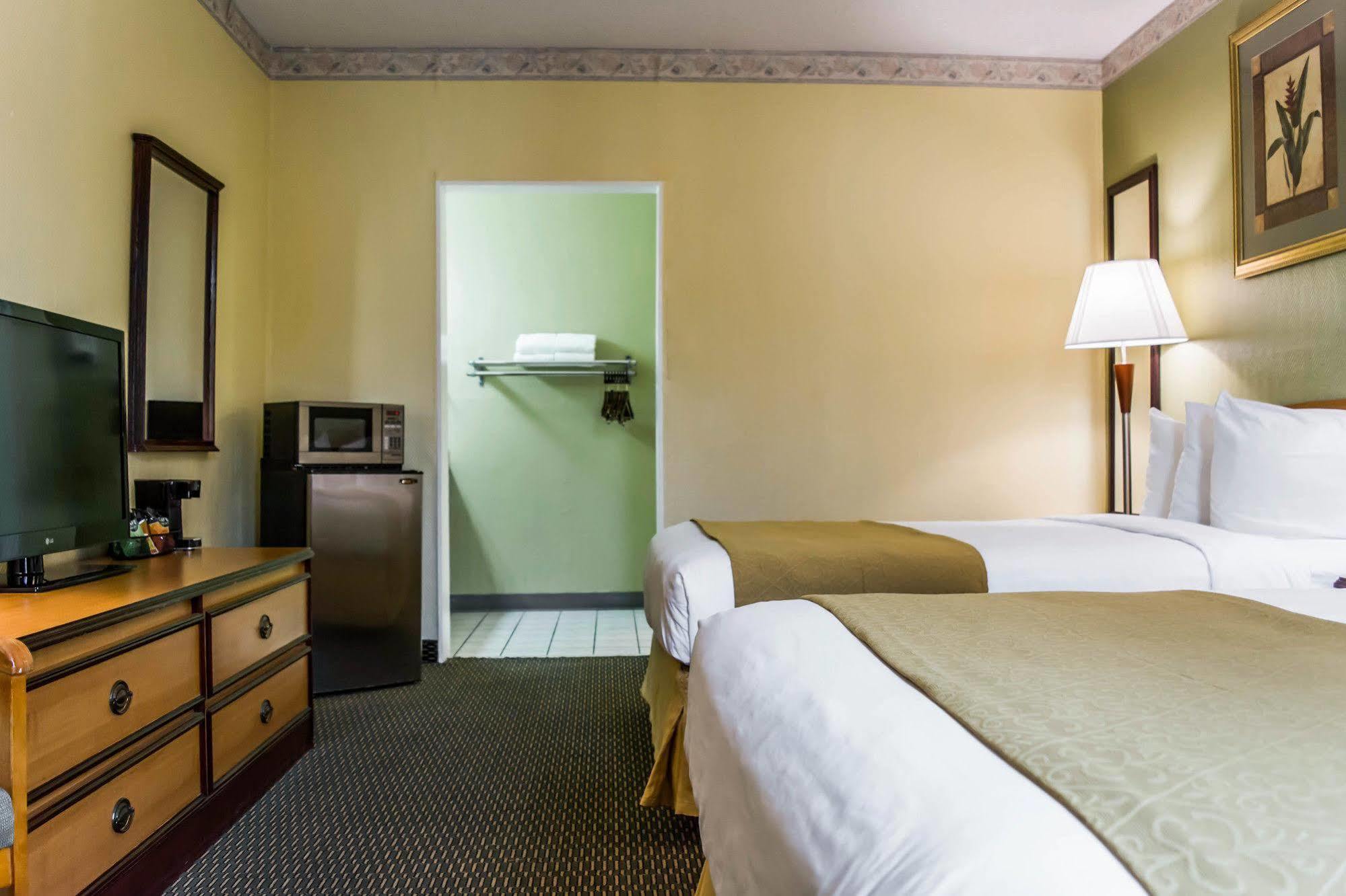Quality Inn Airport - Cruise Port Tampa Ngoại thất bức ảnh